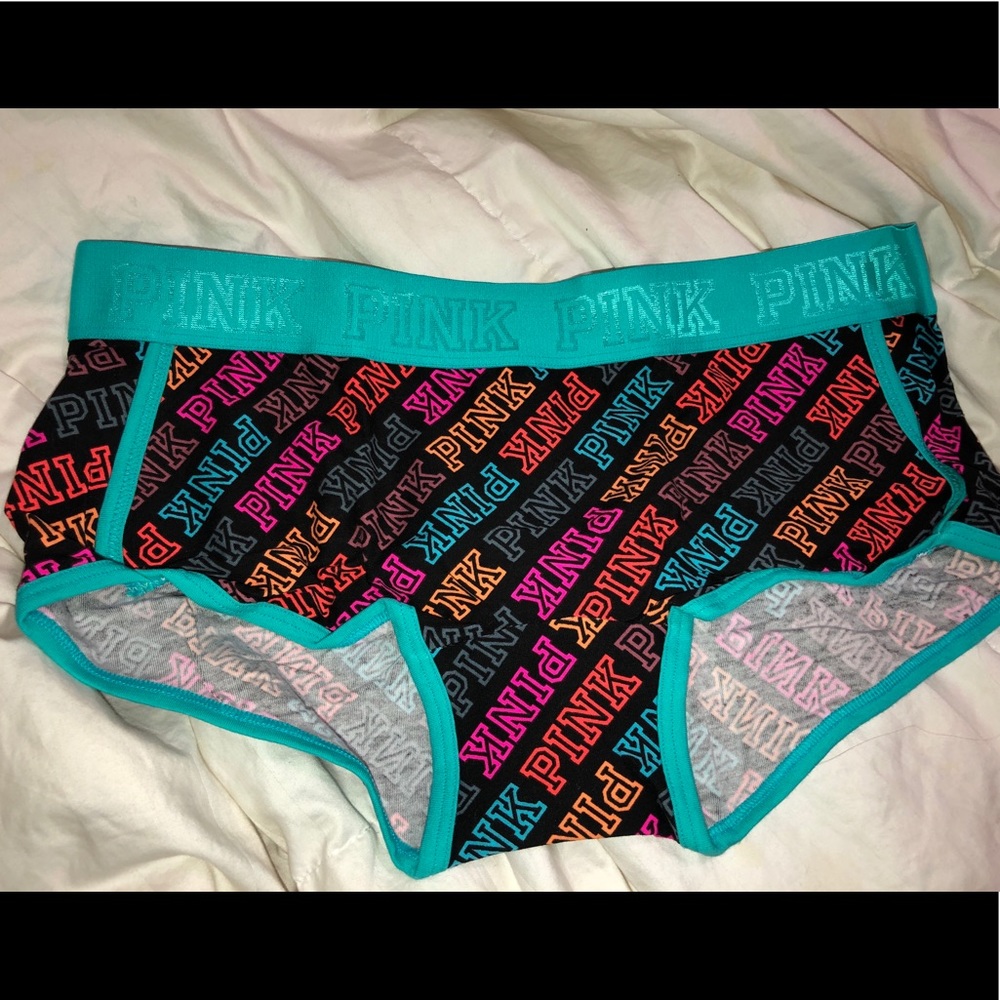 PINK logo boyshorts size large BRAND NEW